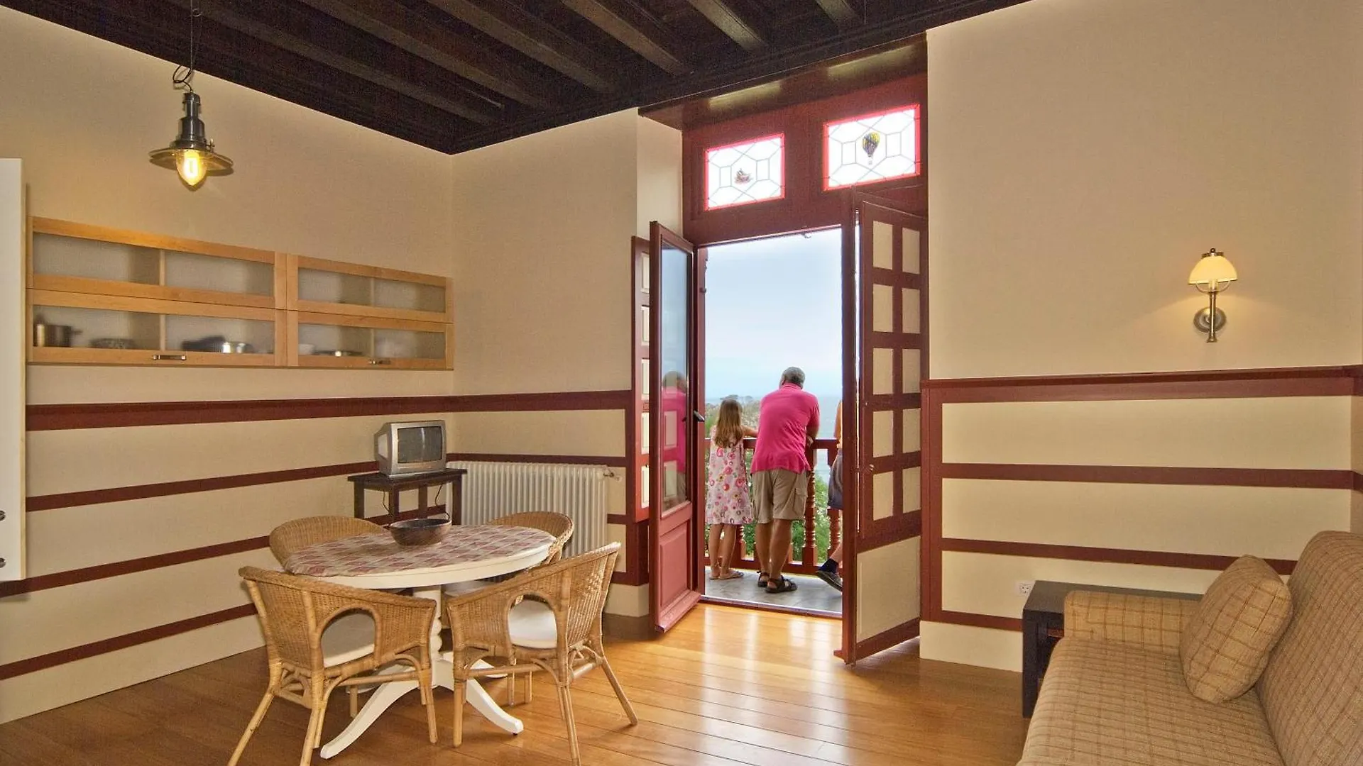 Апарт-отель Hotel Villa Itsaso Лекейтио