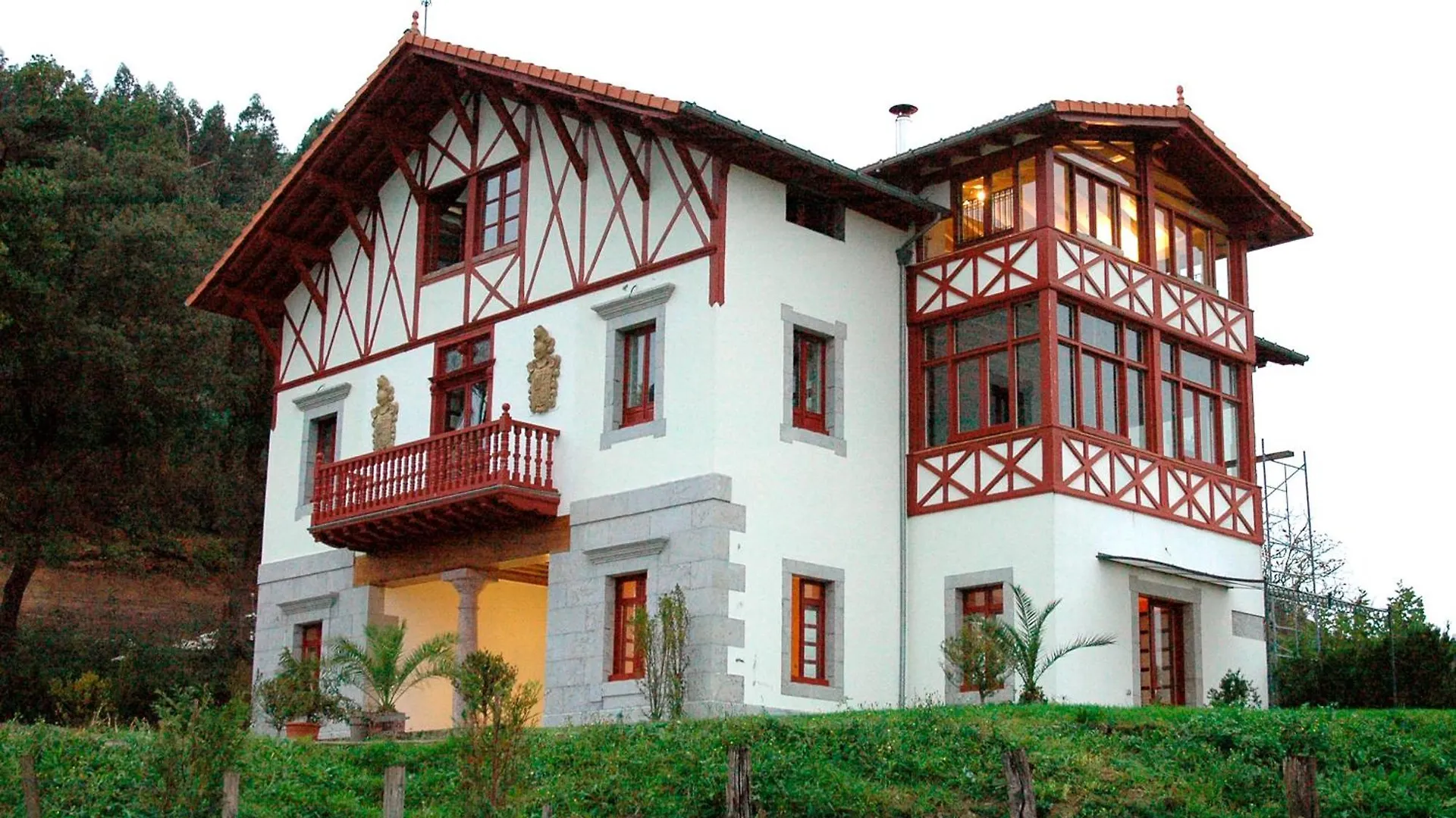 Hotel Villa Itsaso Лекейтио 3*,